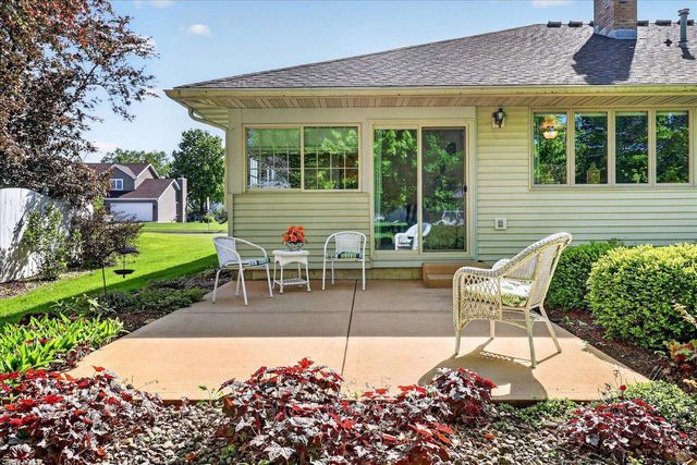 800 King Street, Stoughton, WI 53589