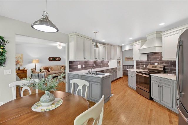 800 King Street, Stoughton, WI 53589