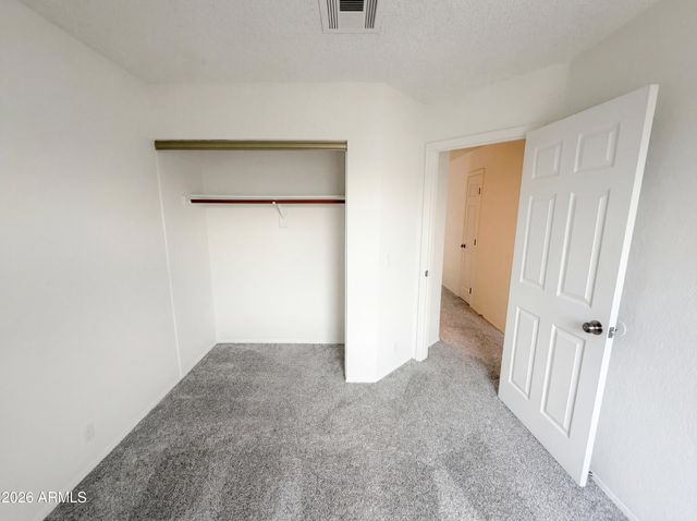 4058 W CHAMA Drive, Glendale, AZ 85310