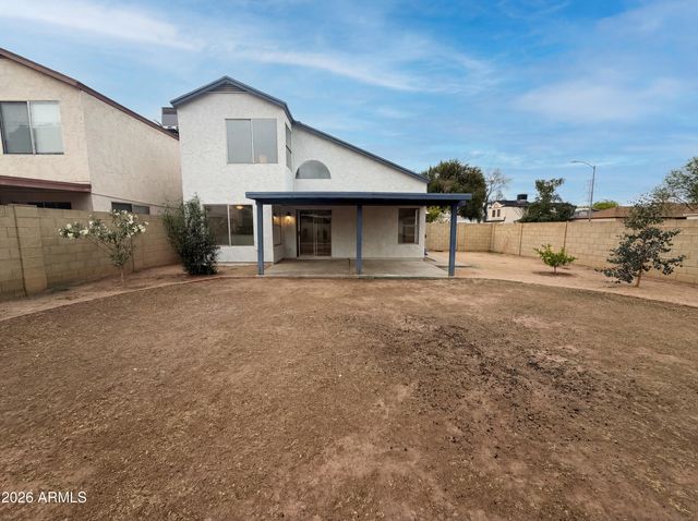 4058 W CHAMA Drive, Glendale, AZ 85310