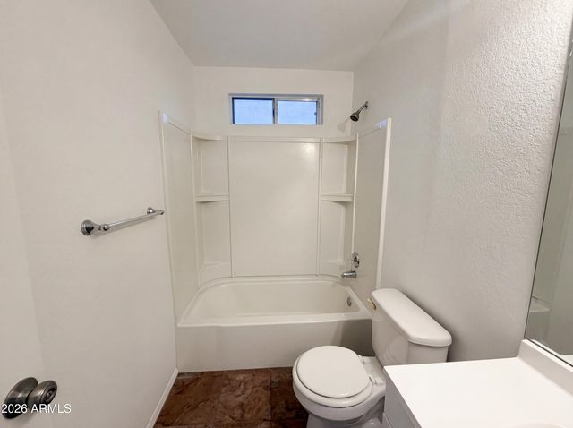 4058 W CHAMA Drive, Glendale, AZ 85310