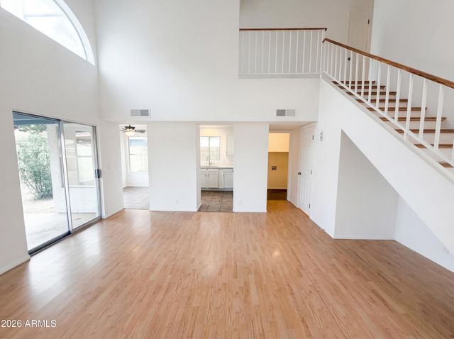 4058 W CHAMA Drive, Glendale, AZ 85310