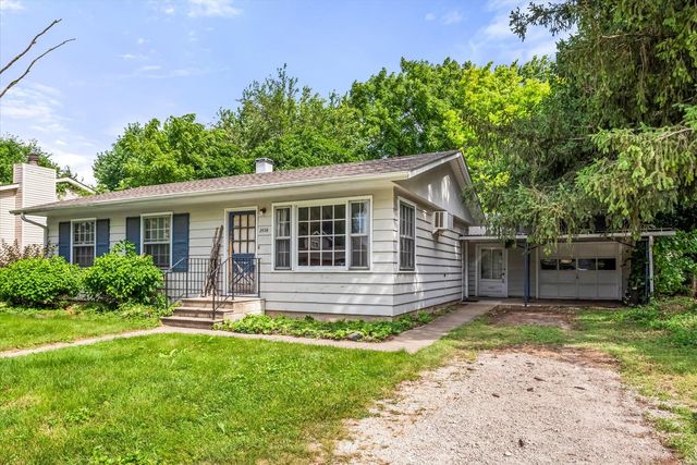 24114 W Hillcrest Drive, Plainfield, IL 60544