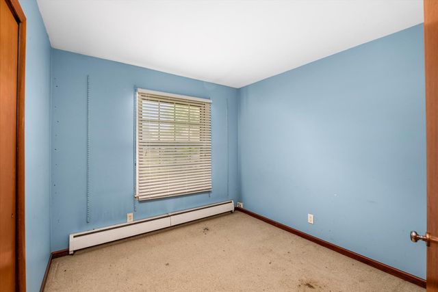 24114 W Hillcrest Drive, Plainfield, IL 60544