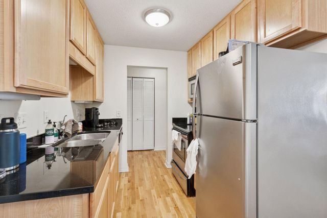 3150 Excelsior Boulevard 207, Minneapolis, MN 55416