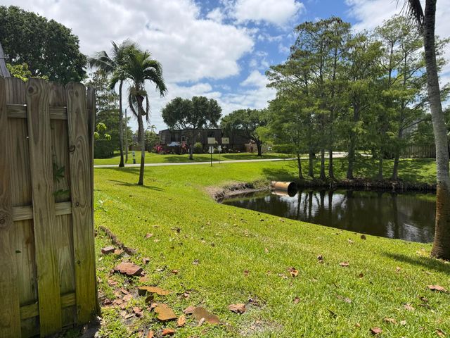 1650 Forest Lakes Circle D, West Palm Beach, FL 33406