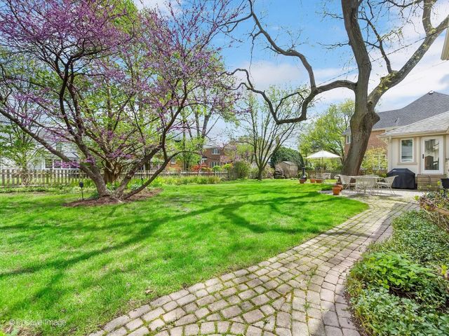 727 S Spring Avenue, La Grange, IL 60525