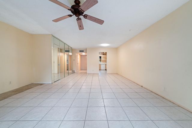 3021 NW 68th Street 11G, Fort Lauderdale, FL 33309