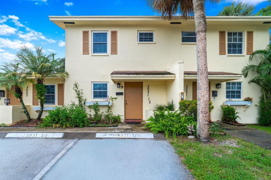 3021 NW 68th Street 11G, Fort Lauderdale, FL 33309