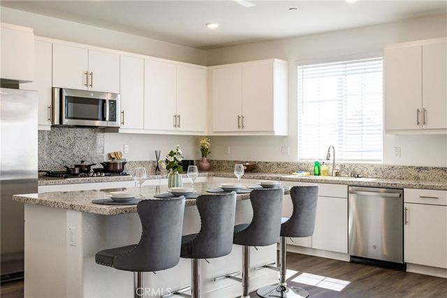 2634 Hannah Creek Lane, Rialto, CA 92377