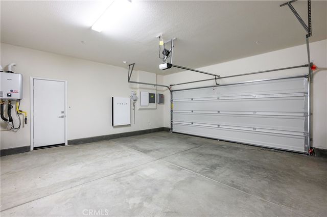 2634 Hannah Creek Lane, Rialto, CA 92377