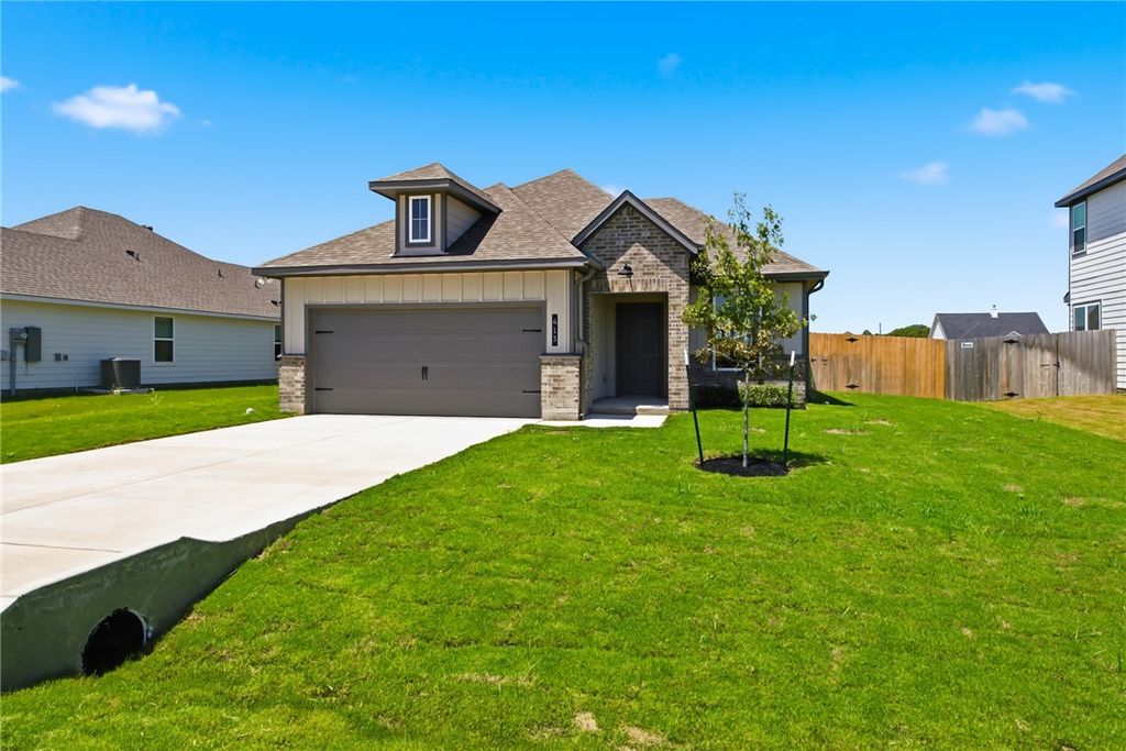 413 Harvest Lake Drive, Snook, TX 77878 — photo 2