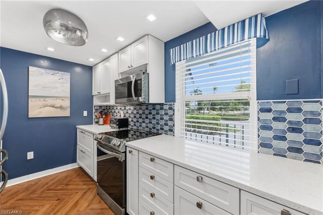 1100 Little Neck CT F52, Naples, FL 34102