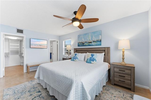 1100 Little Neck CT F52, Naples, FL 34102