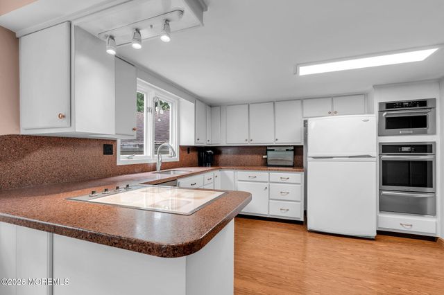 343 River Road, Fair Haven, NJ 07704