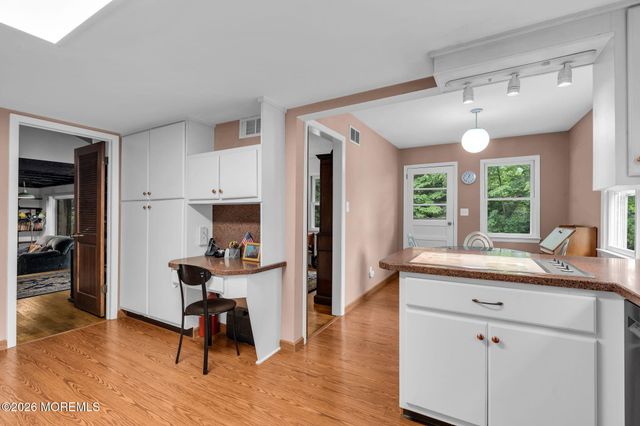 343 River Road, Fair Haven, NJ 07704