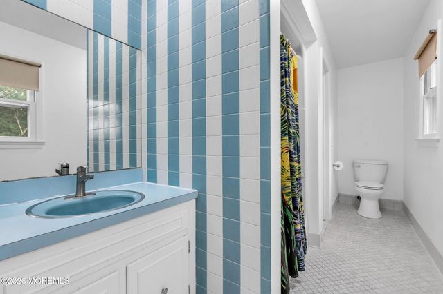 343 River Road, Fair Haven, NJ 07704