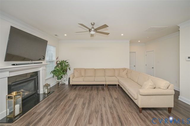 7105 Ravenscraig Cres, Henrico, VA 23231