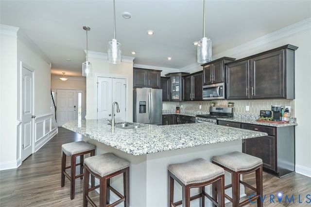 7105 Ravenscraig Cres, Henrico, VA 23231