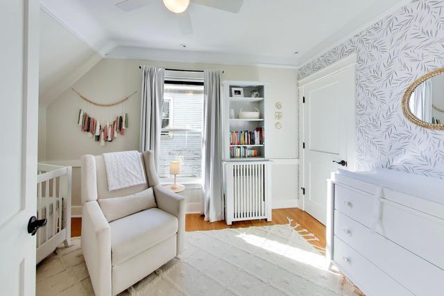 4039 N Harding Avenue, Chicago, IL 60618