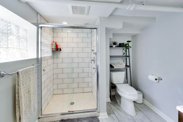 4039 N Harding Avenue, Chicago, IL 60618