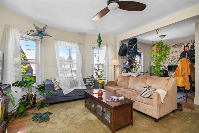 14 Tower St, Somerville, MA 02143