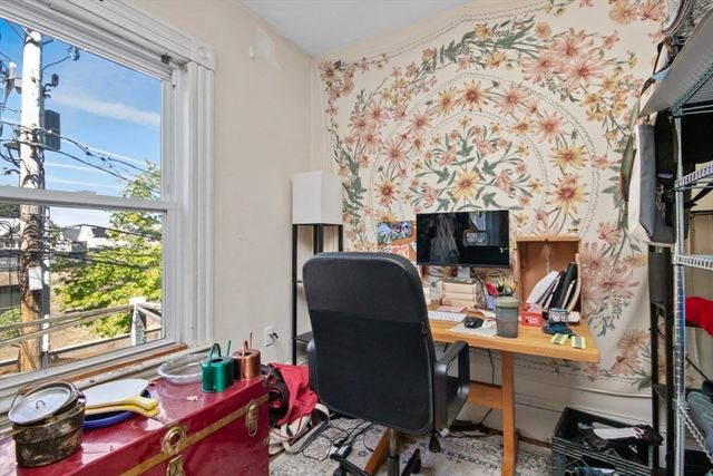 14 Tower St, Somerville, MA 02143