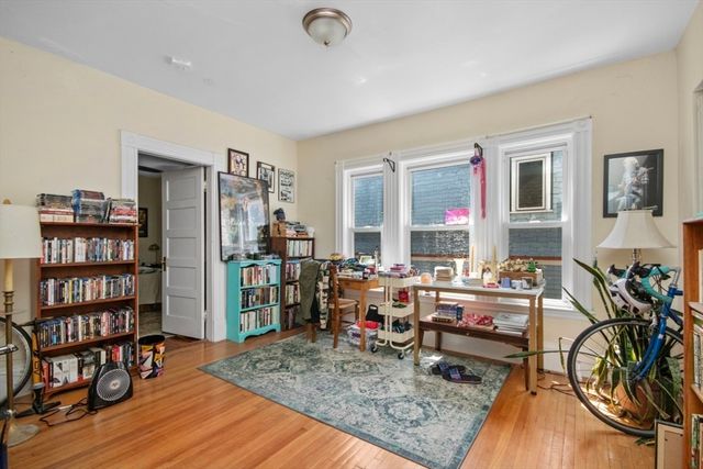 14 Tower St, Somerville, MA 02143