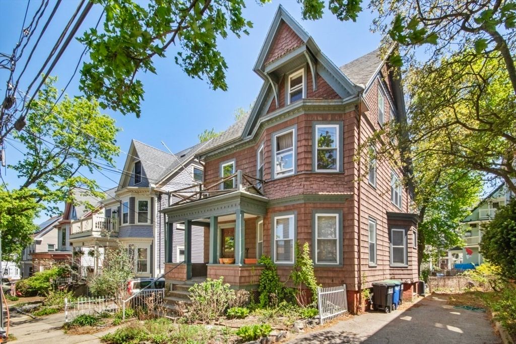 14 Tower St, Somerville, MA 02143