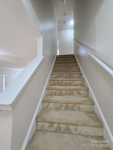 15224 Coventry Court Lane, Charlotte, NC 28277