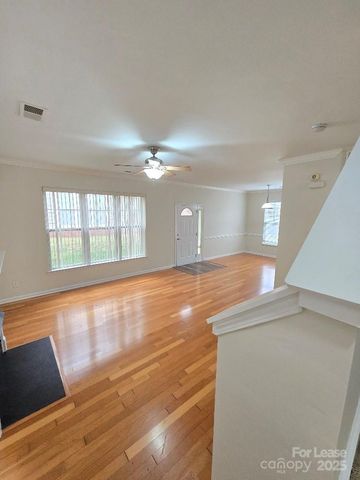 15224 Coventry Court Lane, Charlotte, NC 28277