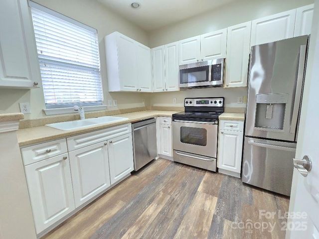 15224 Coventry Court Lane, Charlotte, NC 28277