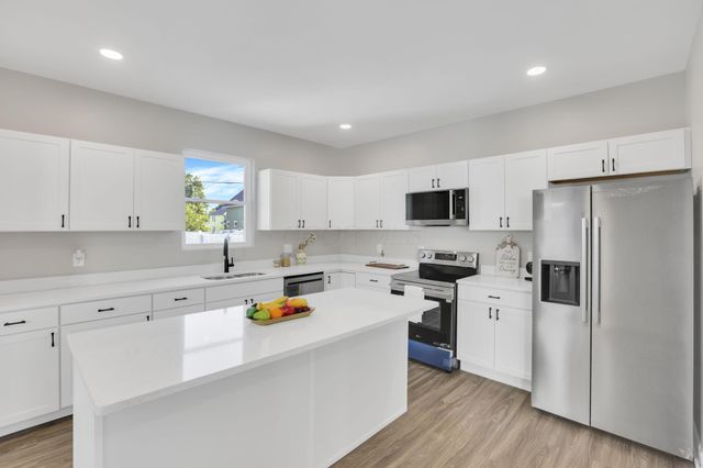632 E 2nd Avenue, Columbus, OH 43201