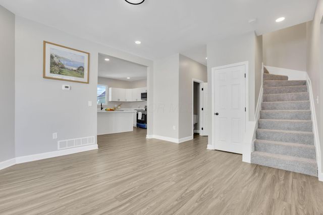 632 E 2nd Avenue, Columbus, OH 43201