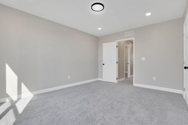 632 E 2nd Avenue, Columbus, OH 43201