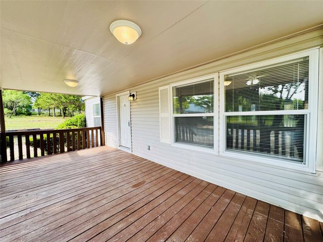 129 Salt Flat Court, Springtown, TX 76082
