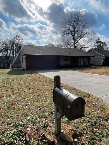 105 Wells Fargo Trl, Jacksonville, AR 72076