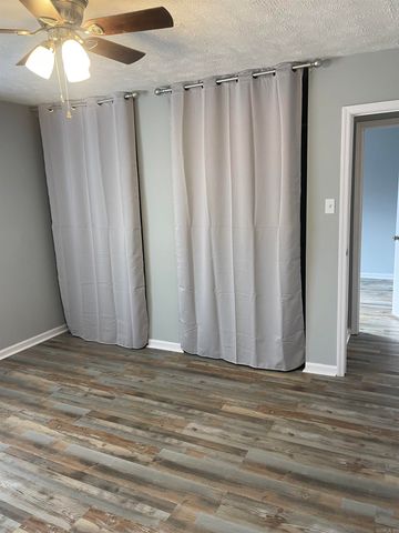 105 Wells Fargo Trl, Jacksonville, AR 72076