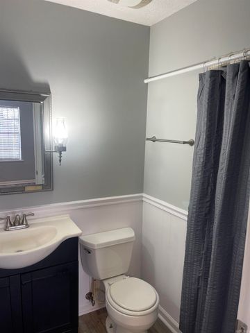 105 Wells Fargo Trl, Jacksonville, AR 72076