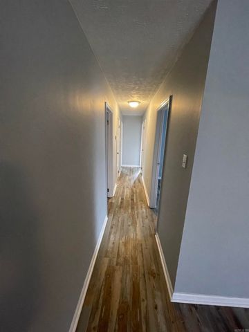 105 Wells Fargo Trl, Jacksonville, AR 72076