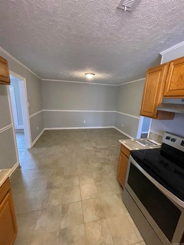 105 Wells Fargo Trl, Jacksonville, AR 72076