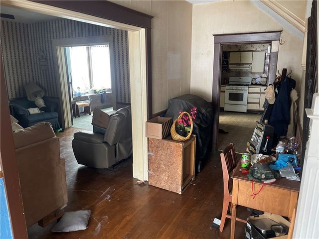 253 Ridge Ave, New Kensington, PA 15068