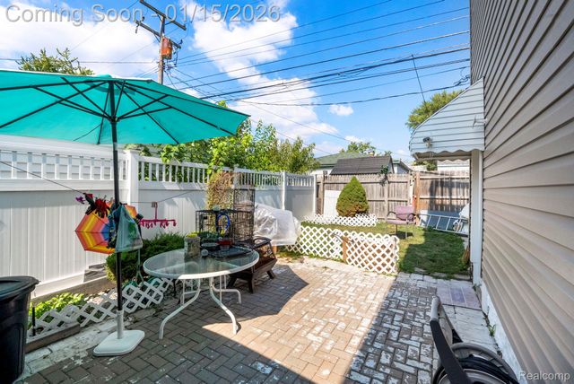 868 Mill Street, Lincoln Park, MI 48146