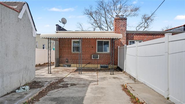 5353 61st Street, Maspeth, NY 11378