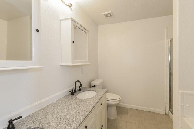 4703 Montclair Hill Lane, Fresno, TX 77545