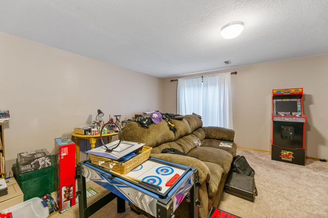 8803 W 18th Ct N, Wichita, KS 67212