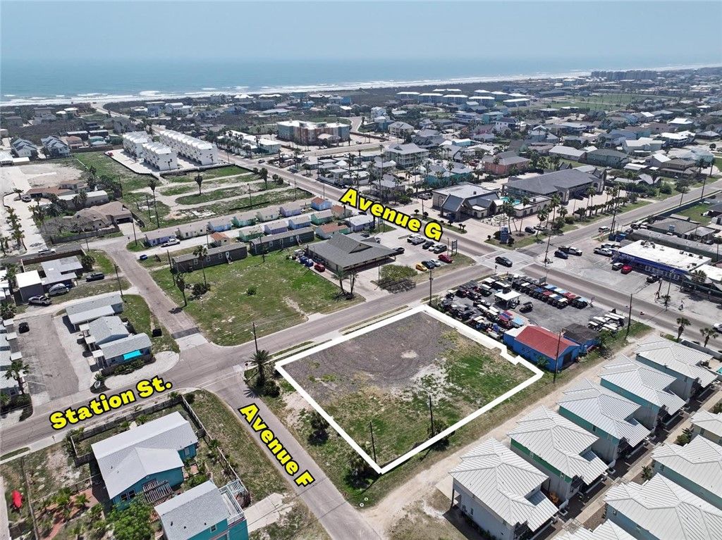602 & 610 S Station, Port Aransas, TX 78373 — exterior