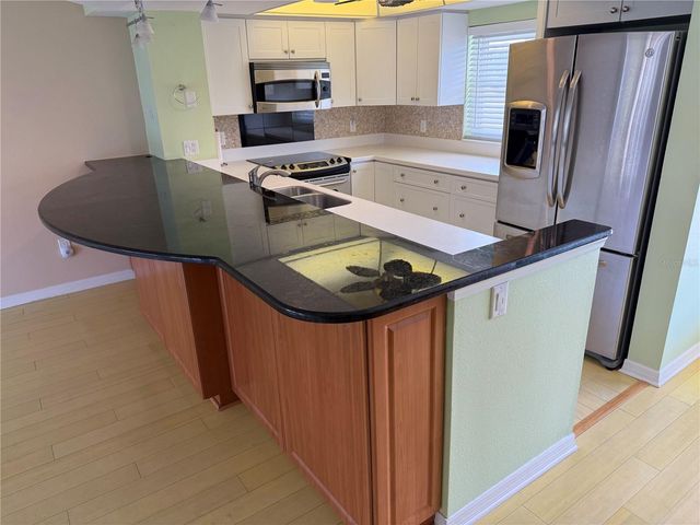 1250 N PORTOFINO DRIVE 202, Sarasota, FL 34242
