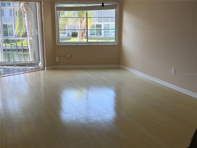 1250 N PORTOFINO DRIVE 202, Sarasota, FL 34242