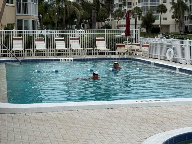 1250 N PORTOFINO DRIVE 202, Sarasota, FL 34242